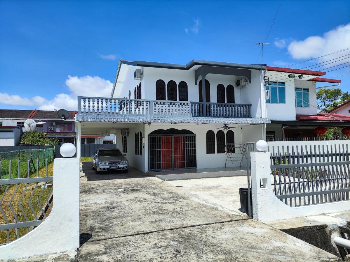 Grand Height Homestay 7A 10Pax 4Rooms Sibu Eksteriør bilde